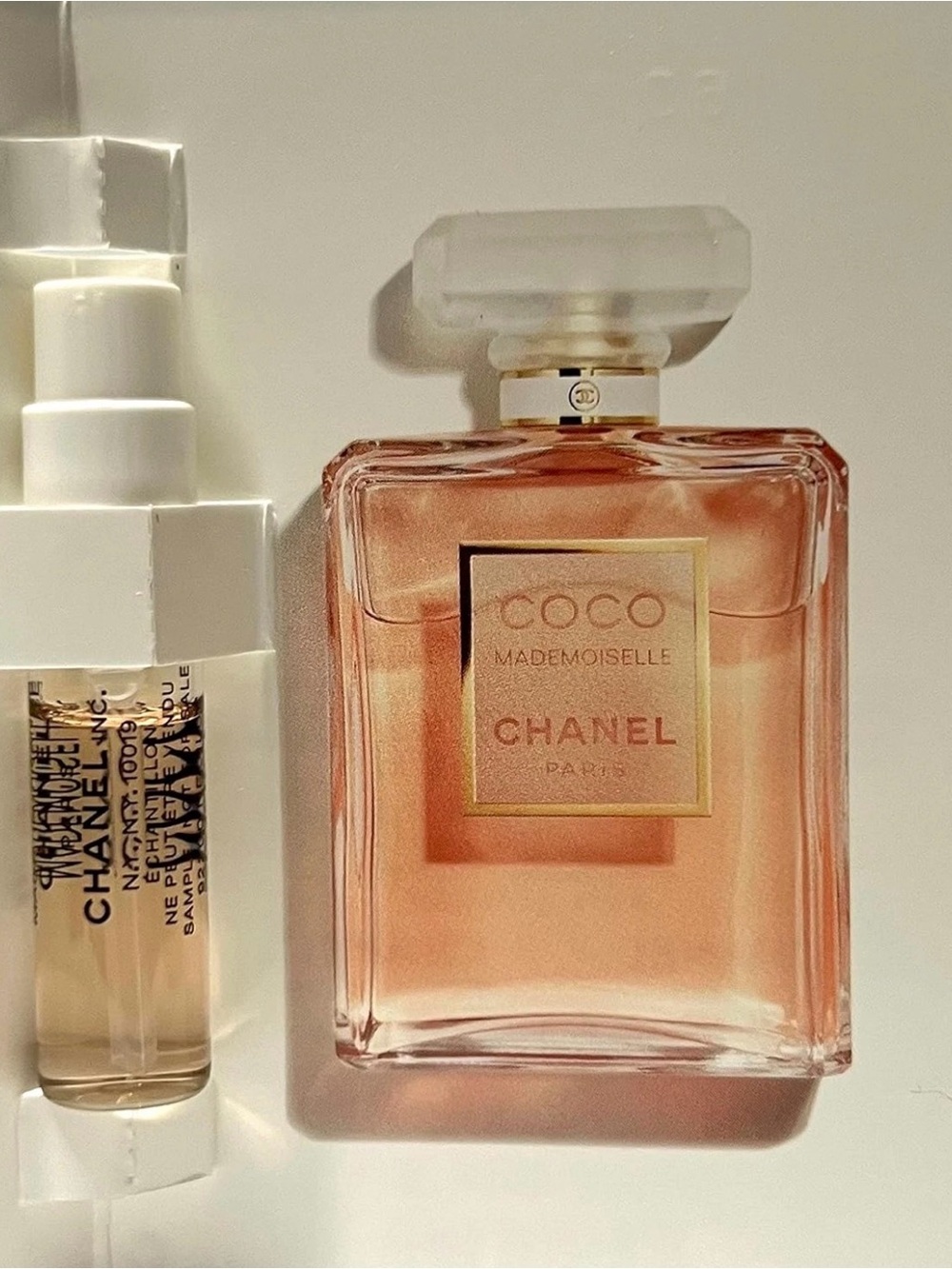 Coco Mademoiselle Eau De Parfum Perfume Sample Vial Travel 1.5 Ml/0.05 Oz by Par